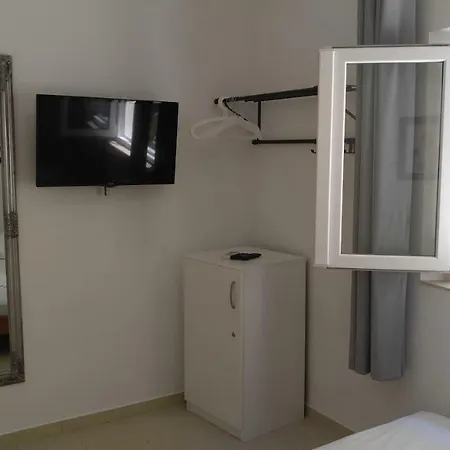 Gæstehus Privat With Privat Bathroom David Hvar Town
